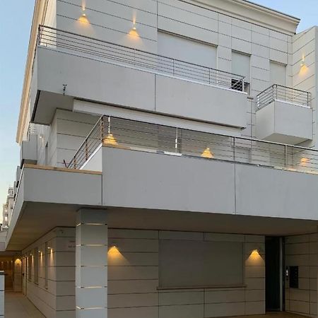 Residenza Mediterranea ลิโดดิเยโซโล ภายนอก รูปภาพ