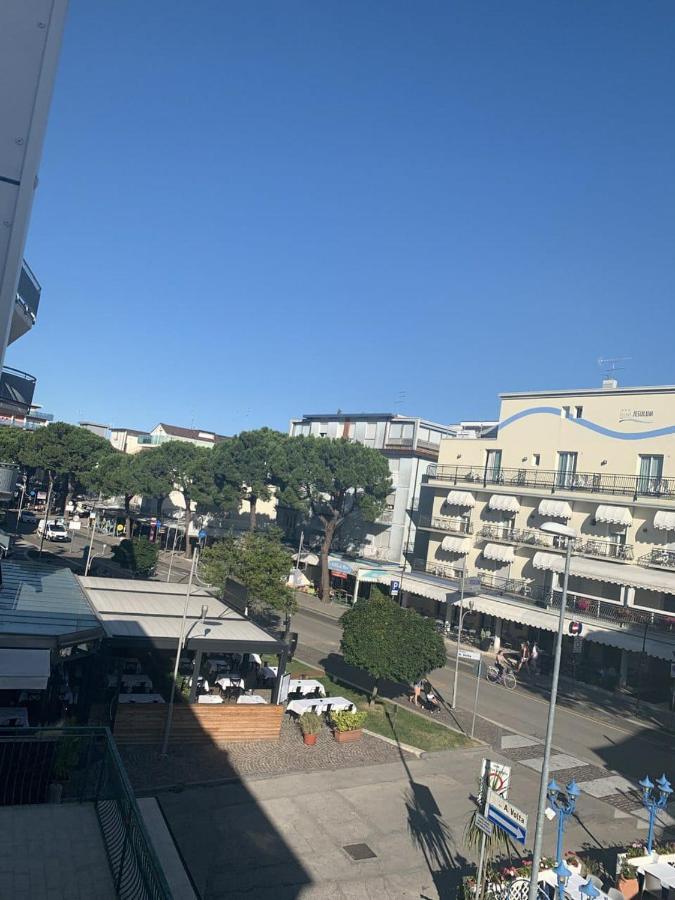 Residenza Mediterranea ลิโดดิเยโซโล ภายนอก รูปภาพ